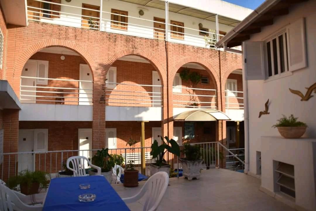 Hotel Palmas Del Sol Асунсьон Экстерьер фото