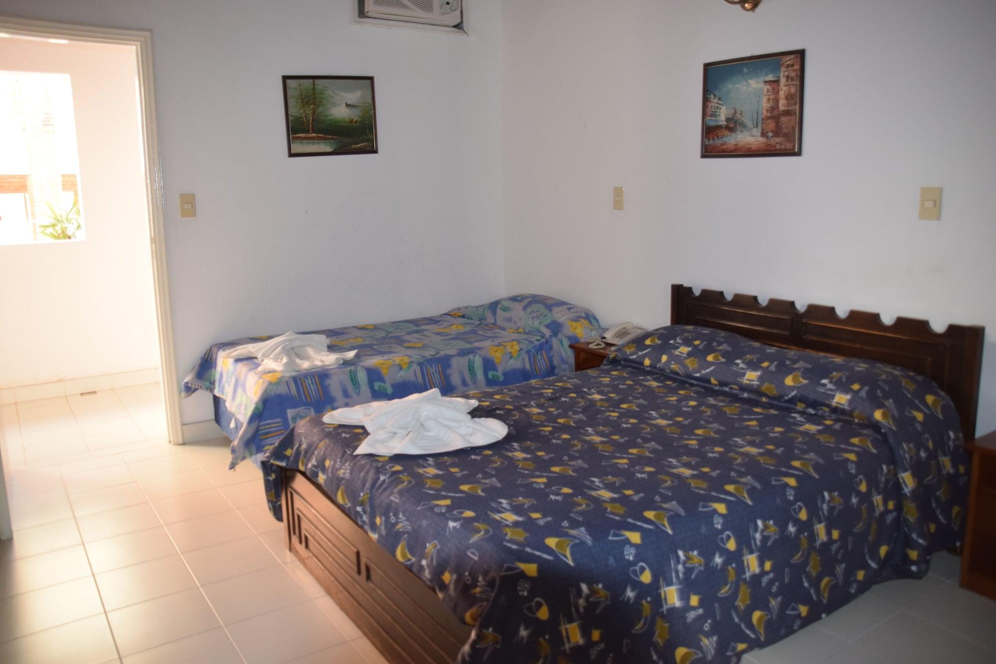Hotel Palmas Del Sol Асунсьон Экстерьер фото