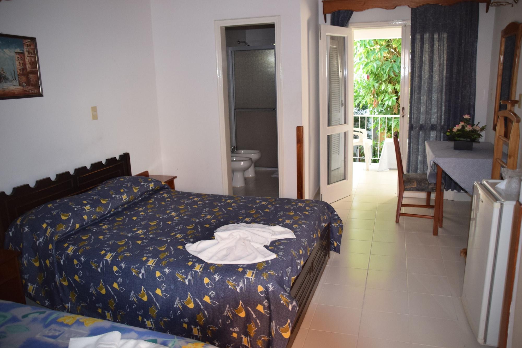 Hotel Palmas Del Sol Асунсьон Экстерьер фото