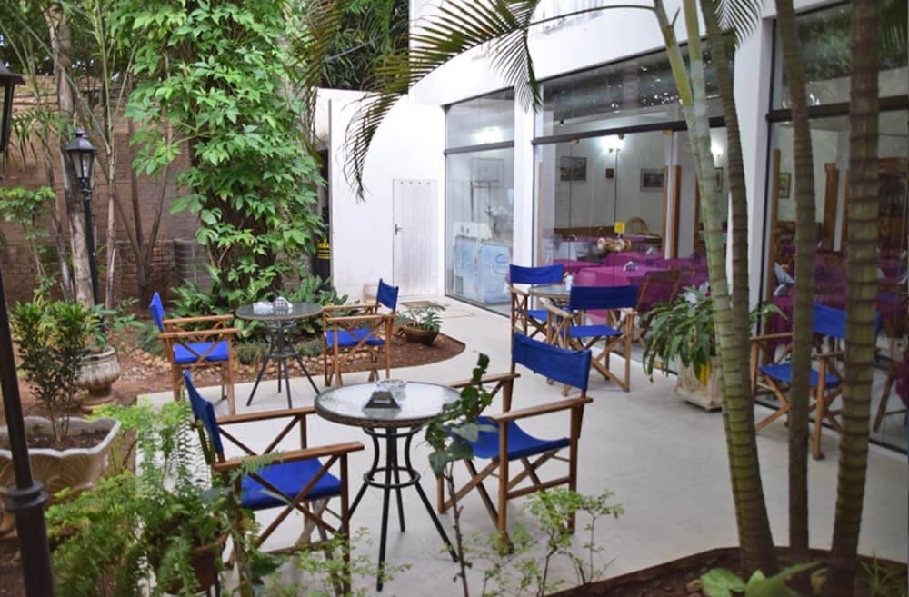 Hotel Palmas Del Sol Асунсьон Экстерьер фото